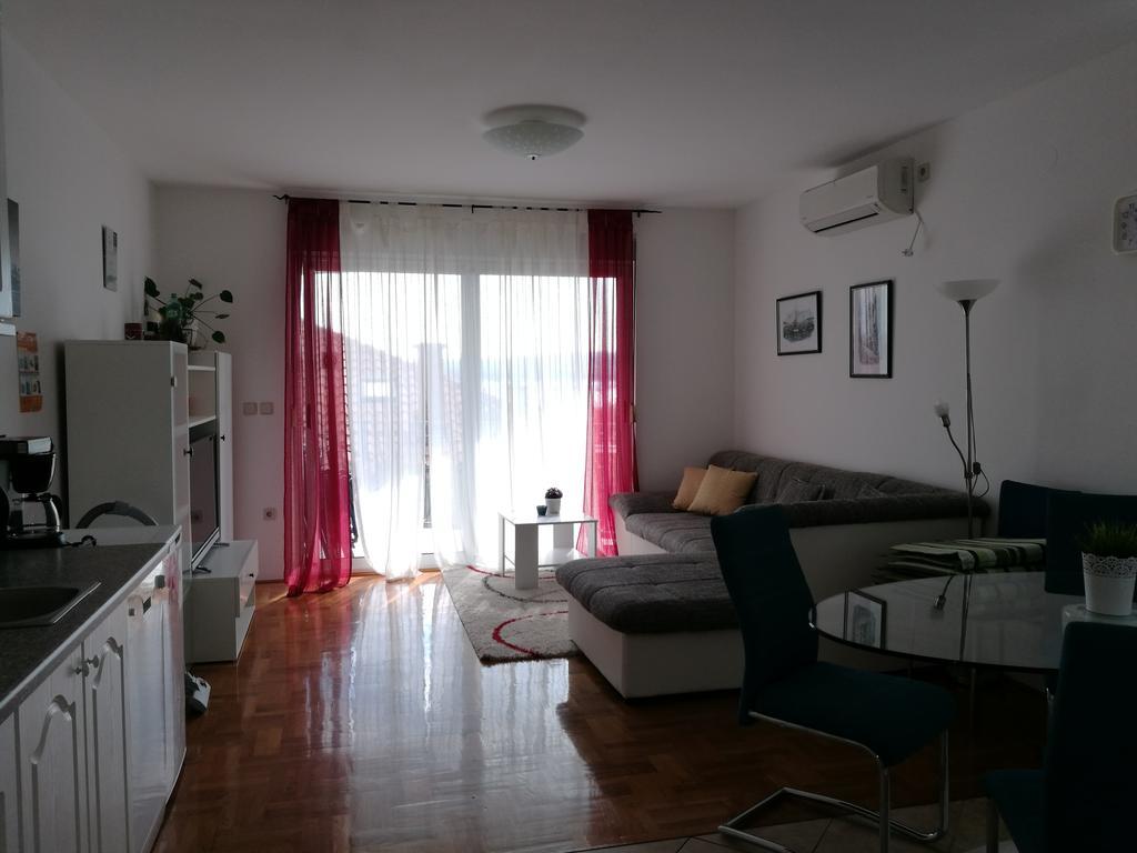 Apartments Laci Crikvenica Exterior foto