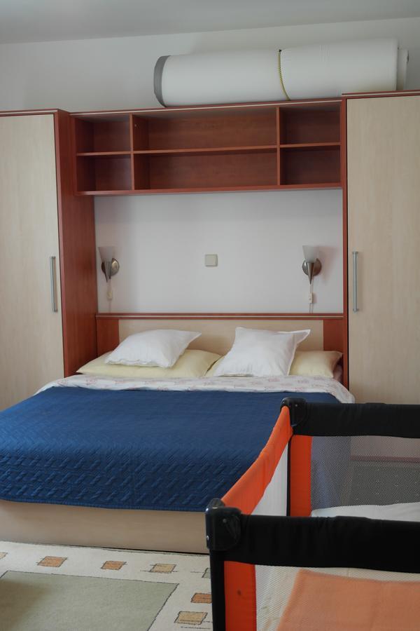 Apartments Laci Crikvenica Exterior foto